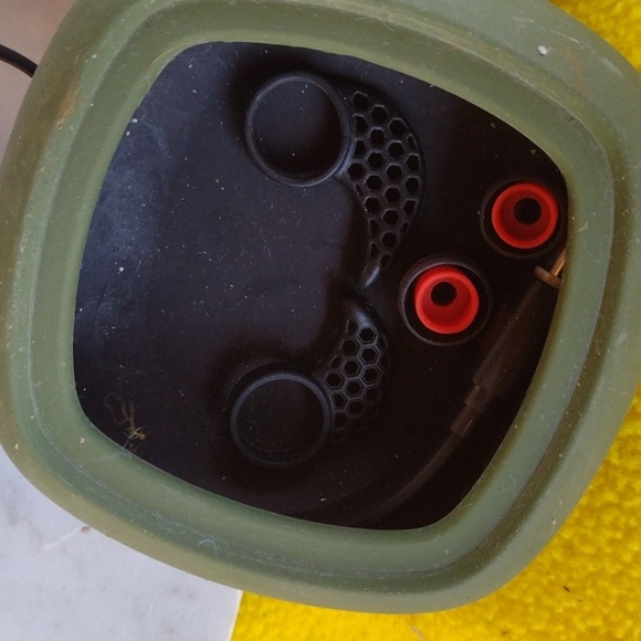 Jaybird Wireless Earbuds with Green and Black Case NWOT - Picture 2 of 3